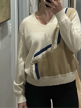 V-Neck Colorblock Women's Sweater in Cream and Tan